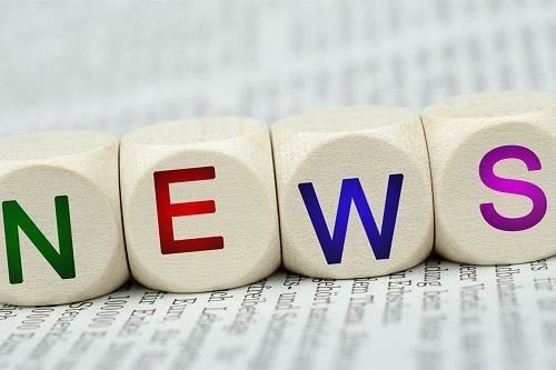 Η τριγωνική σκαπάνη είναι ένας καλός βοηθός για το σκάψιμο μικρών φυτών εξωτε...