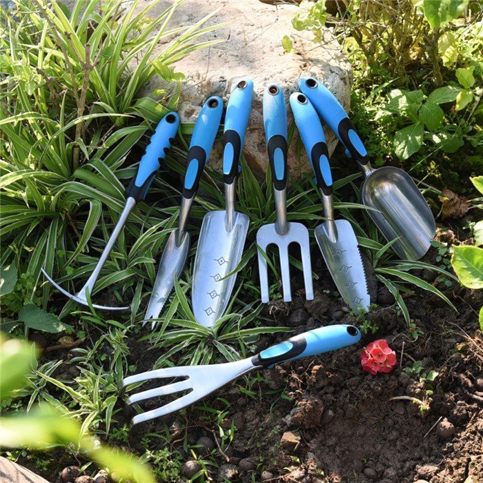 prong garden rake