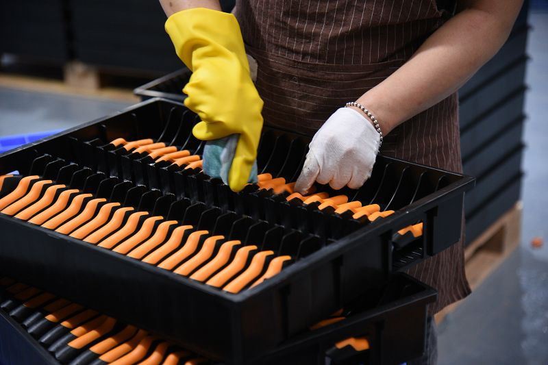 Εργαστήριο εγκατάστασης και συσκευασίας